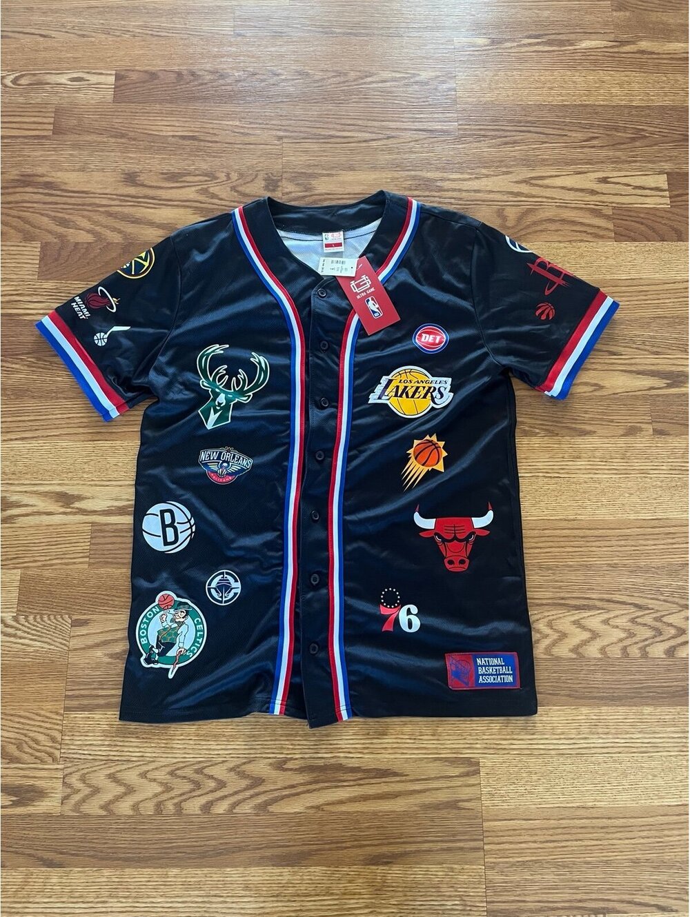 Ultra Game NBA All Team Logos Black Short Sleeve Shirt Men's Large NWT